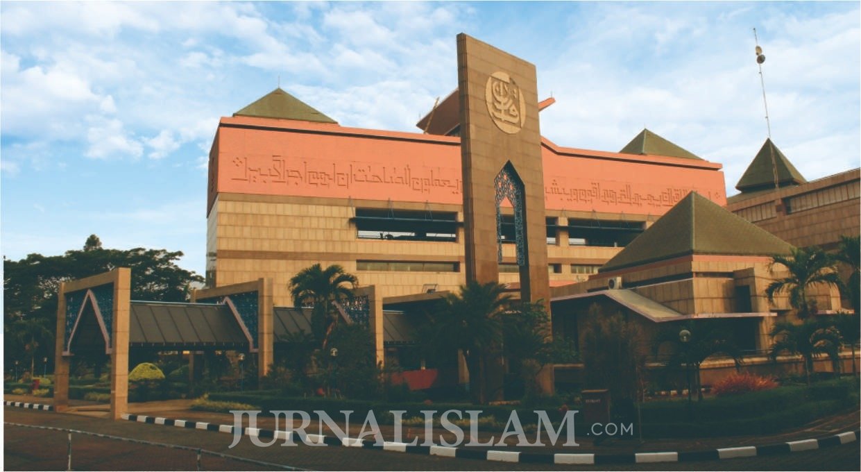 Bayt Al-Qur’an dan Museum Istiqlal (BQMI) Taman Mini Indonesia Indah (TMII),